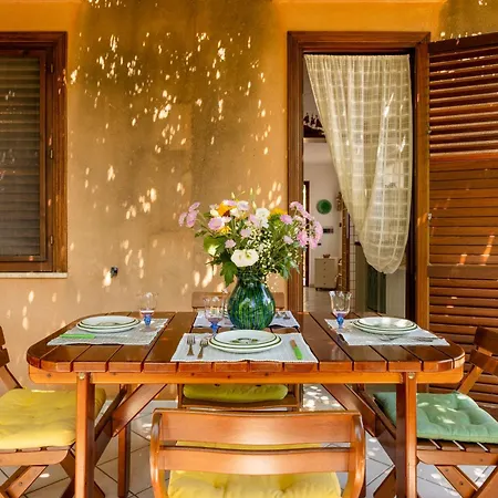 Casa vacanze Acquamarina 24 *