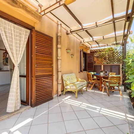 Casa de Férias Acquamarina 24 *